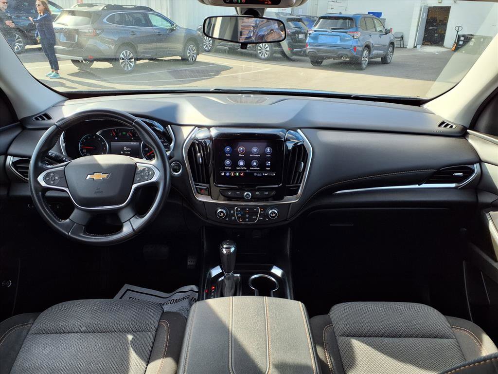 Used 2020 Chevrolet Traverse LT image 9