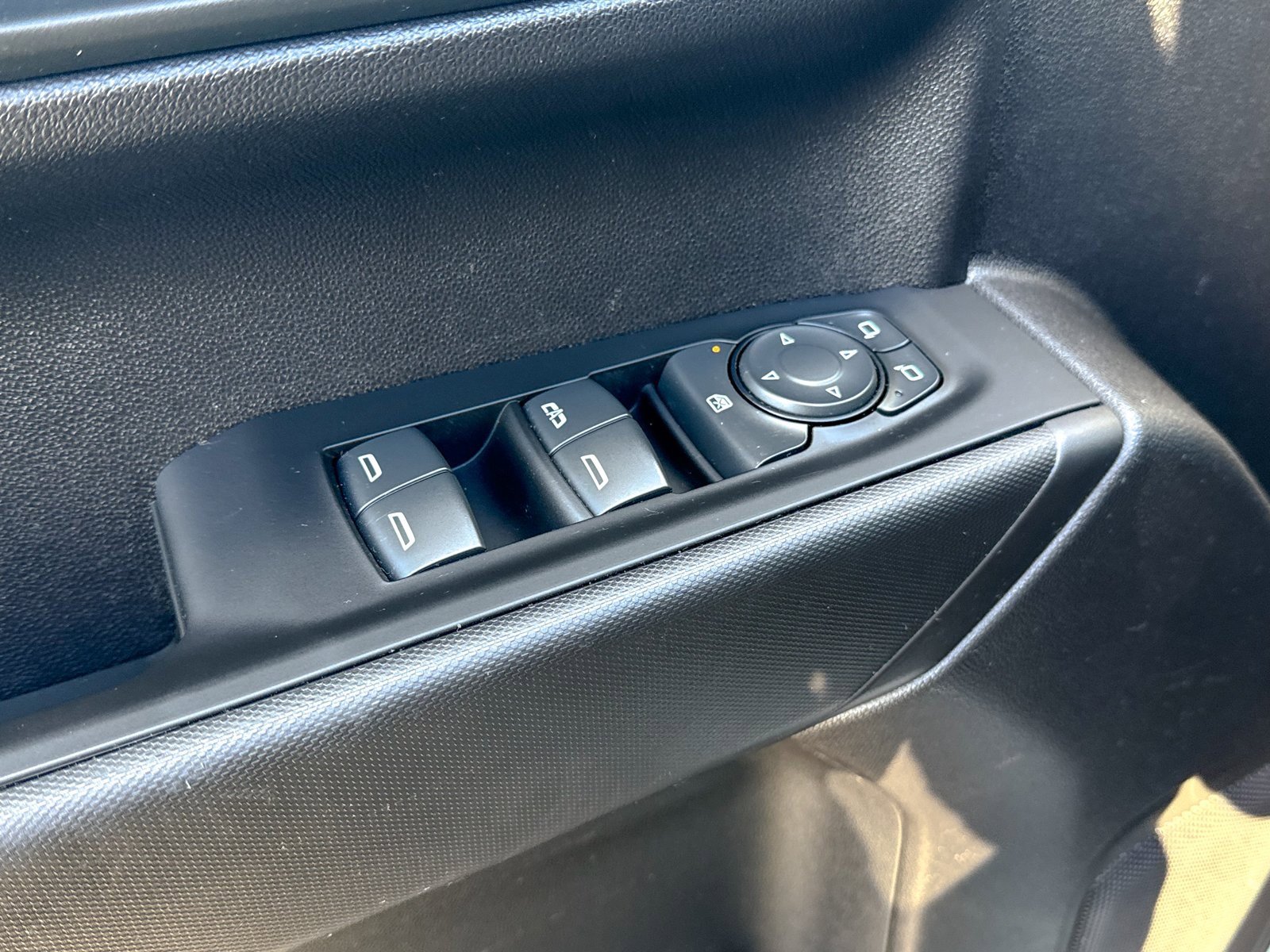 Certified 2024 Chevrolet Silverado 1500 Custom Trail Boss w/ LPO, Dark Essentials Package image 18