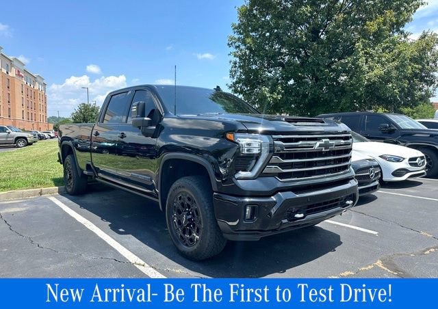 Used 2024 Chevrolet Silverado 3500 High Country w/ Technology Package