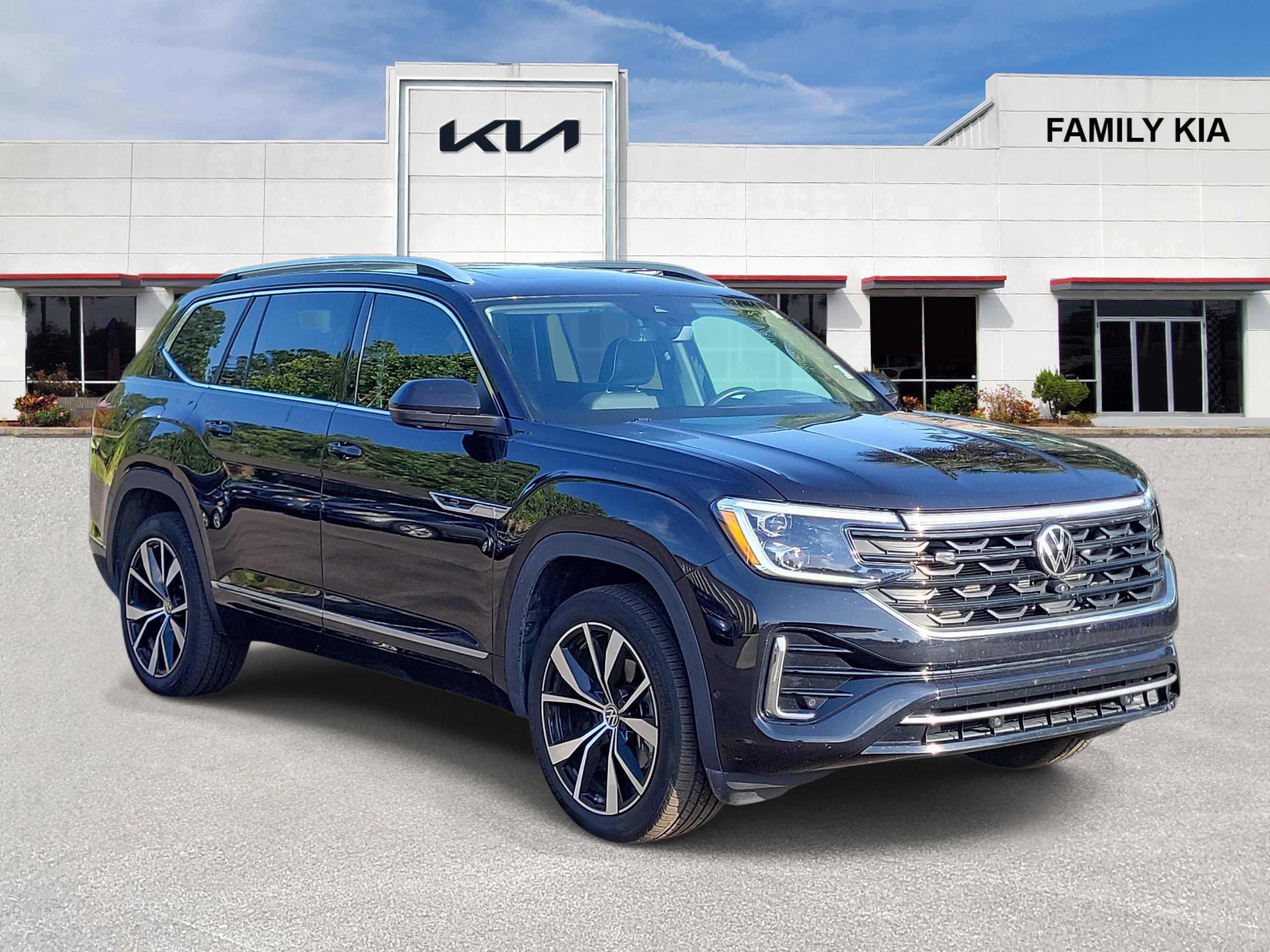 Used 2024 Volkswagen Atlas SEL Premium R-Line