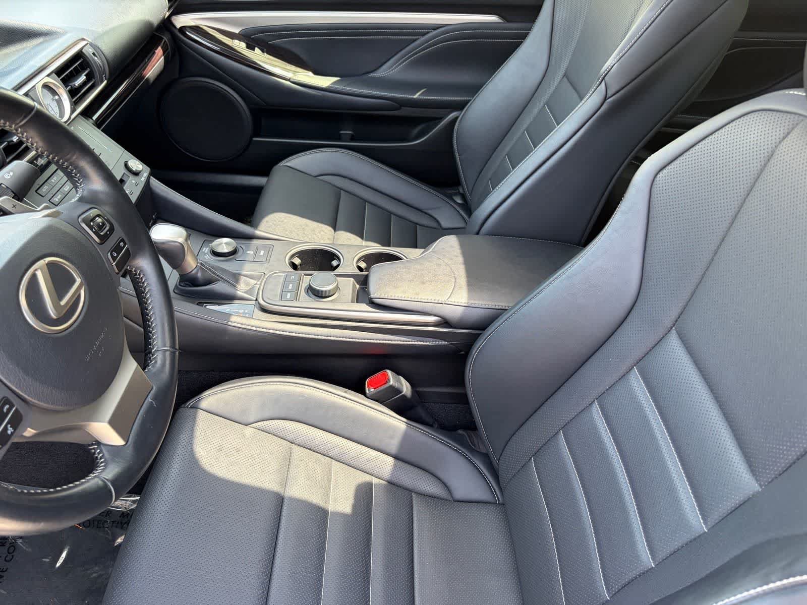 Used 2016 Lexus RC 200t w/ Premium Package RWD image 12