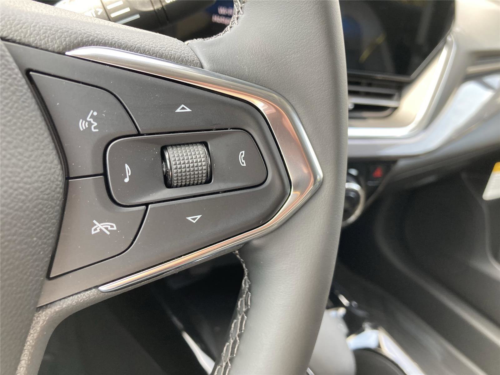 New 2026 Chevrolet Trax ACTIV w/ Sunroof Package image 26