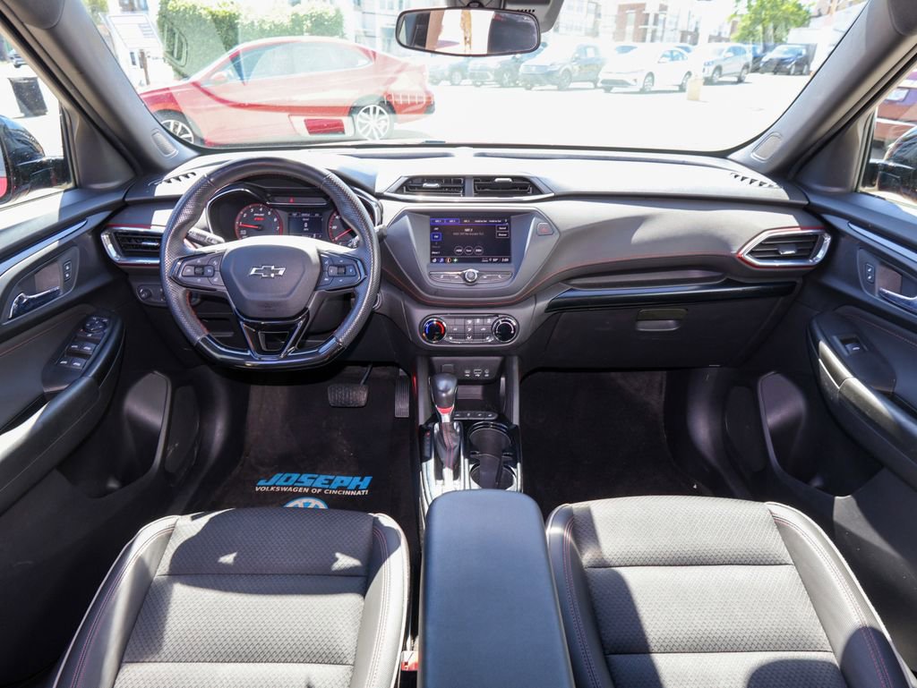 Used 2022 Chevrolet TrailBlazer RS FWD image 15