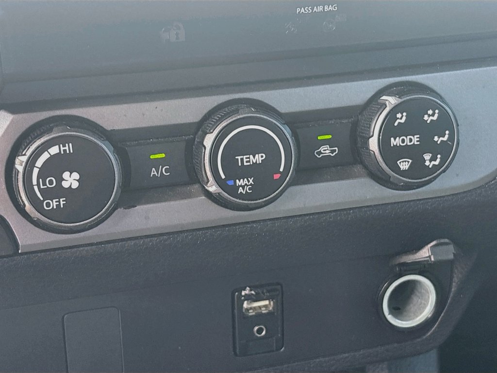 Used 2019 Toyota Tacoma SR w/ SR Convenience Package RWD image 16