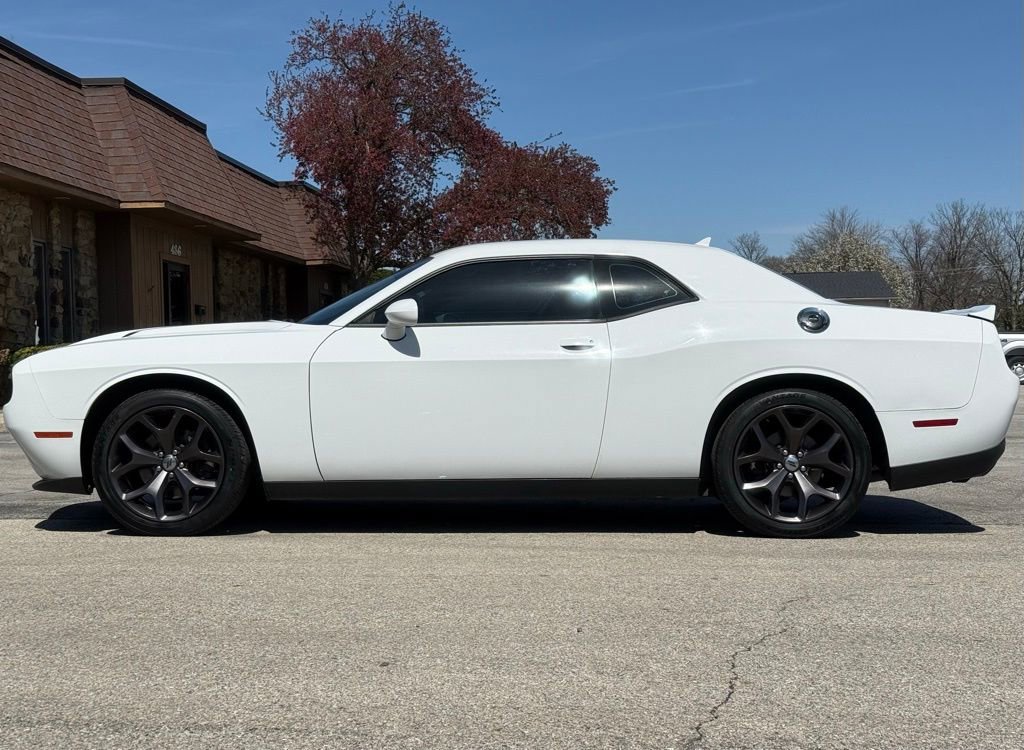 Used 2018 Dodge Challenger SXT Plus RWD image 2