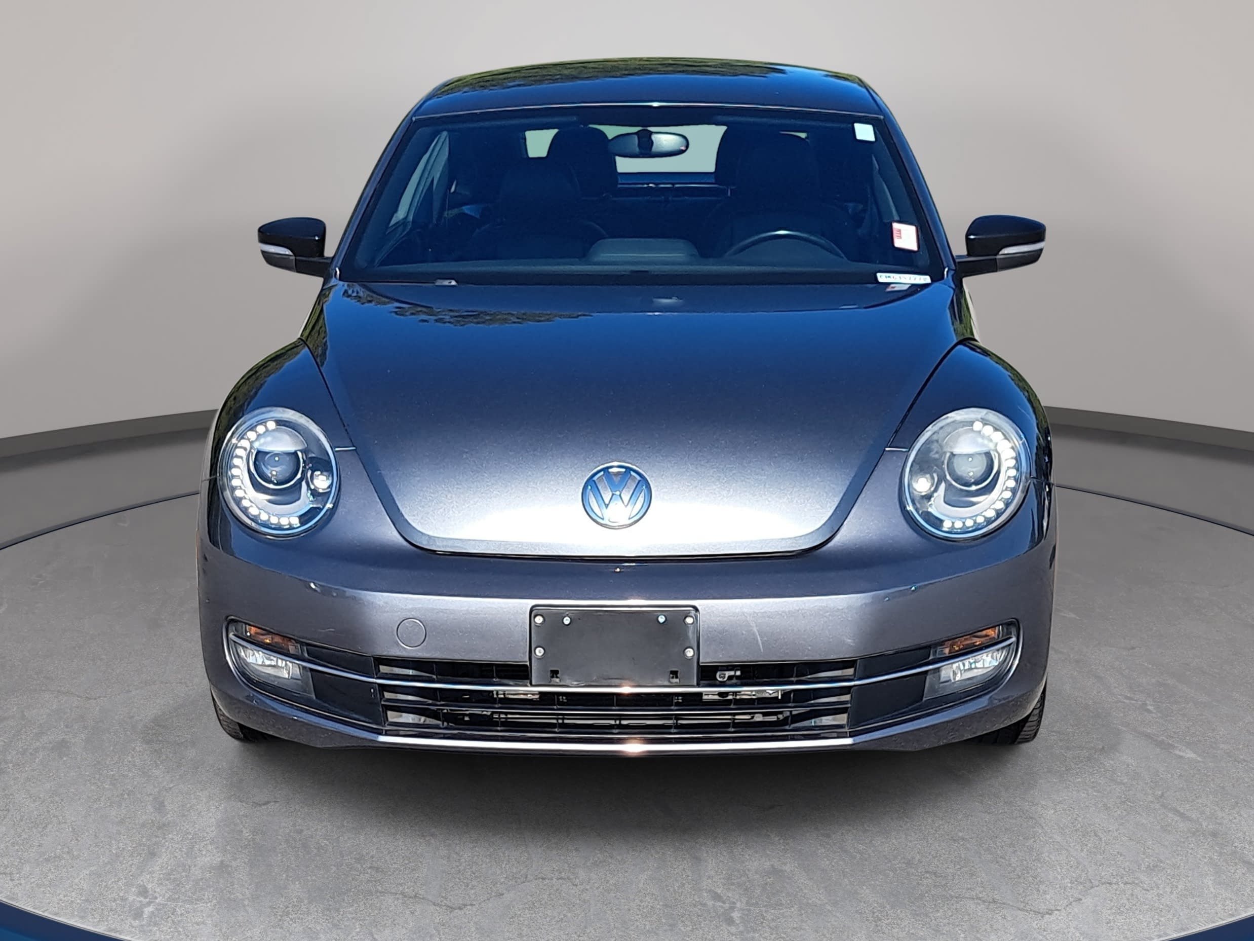 Used 2012 Volkswagen Beetle 2.0T FWD image 2