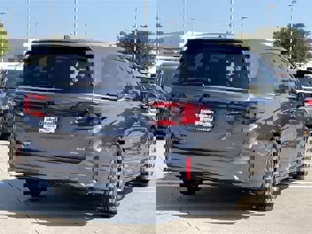 New 2026 Honda Odyssey Touring image 4