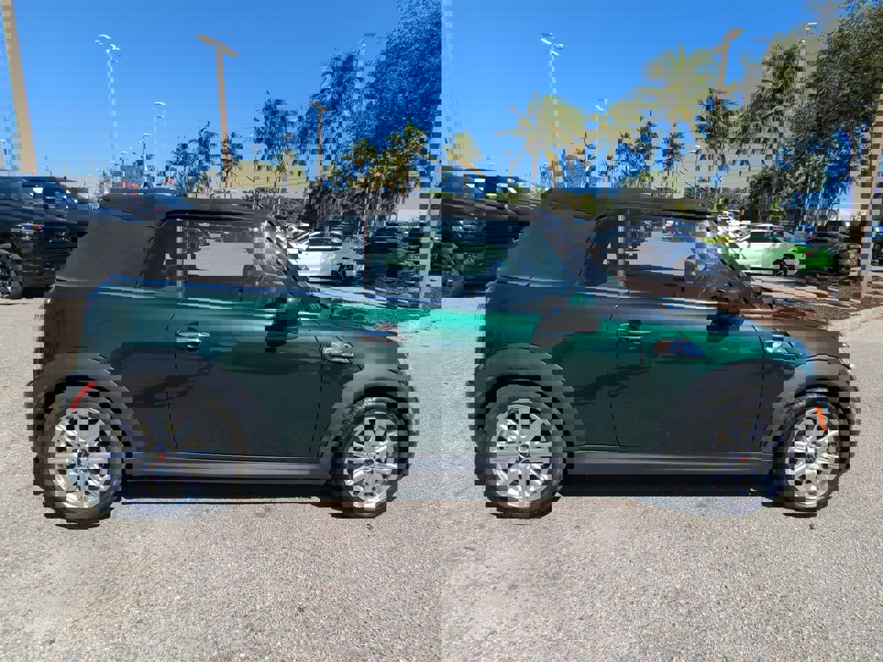 Used 2015 MINI Cooper S image 4