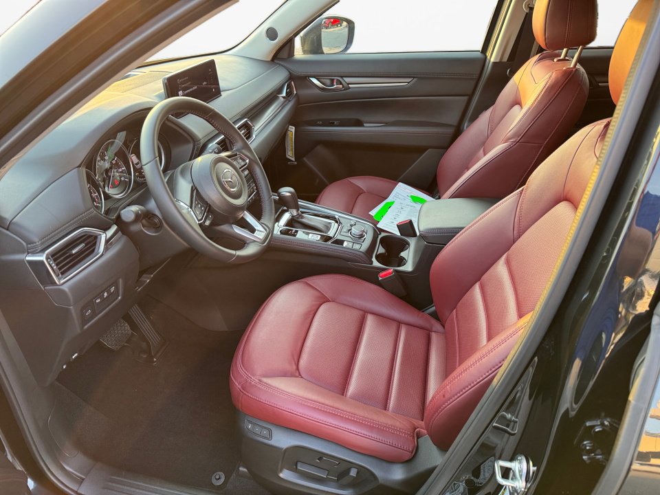 Certified 2025 MAZDA CX-5 Carbon Edition image 11