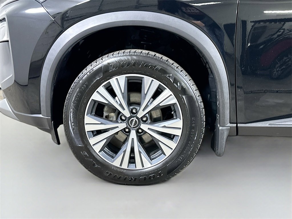 Used 2023 Nissan Rogue SV w/ SV Premium Package image 8