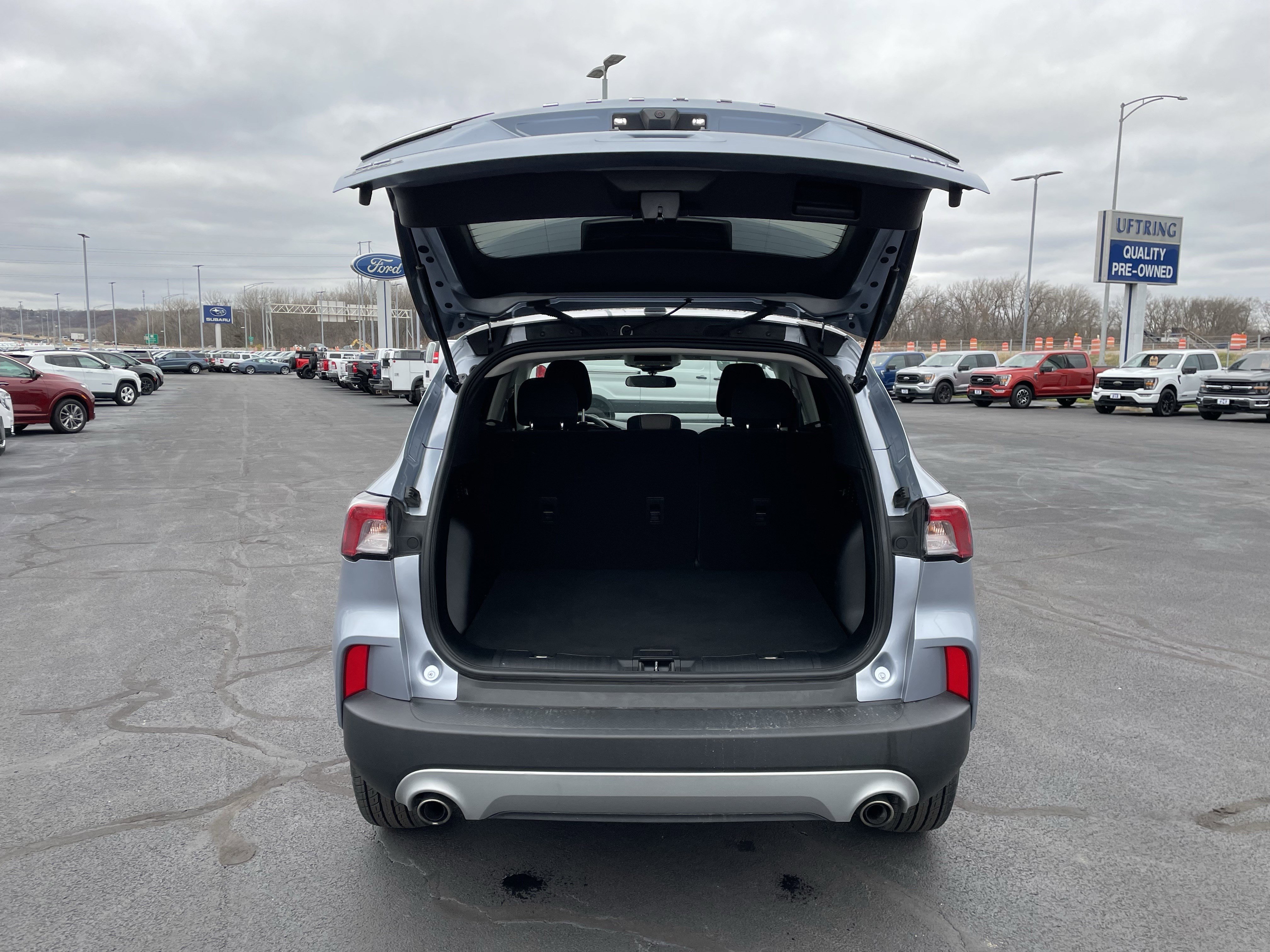 Used 2022 Ford Escape SE w/ Cold Weather Package image 5