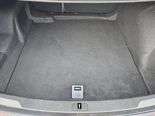 Used 2017 Buick LaCrosse Premium image 6