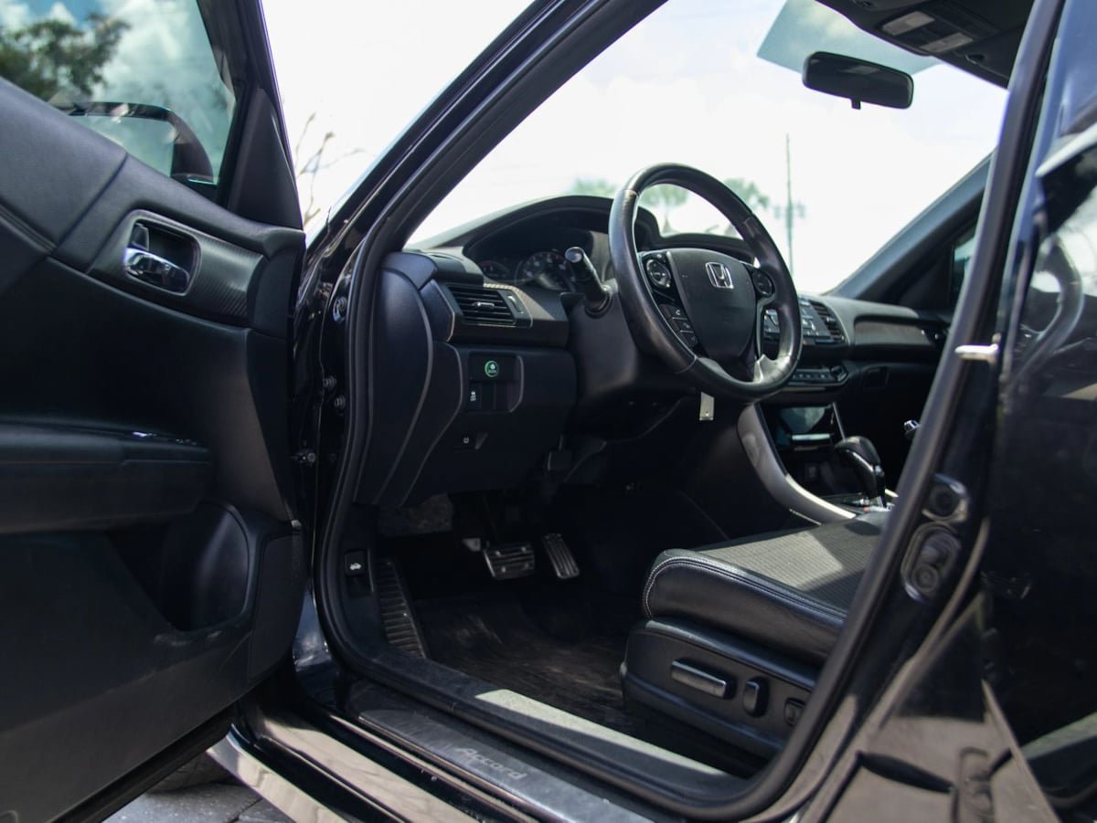 Used 2016 Honda Accord Sport image 16
