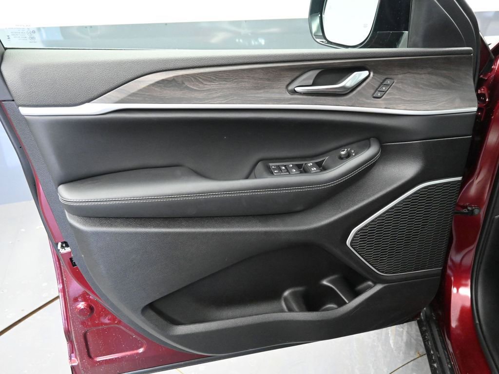 New 2026 Jeep Grand Cherokee Limited w/ Limited Altitude Package image 12