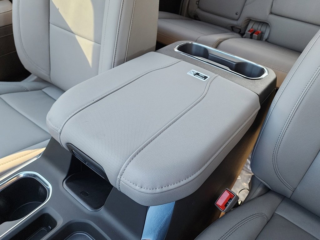 New 2026 GMC Sierra 1500 SLT w/ SLT Premium Plus Package image 32