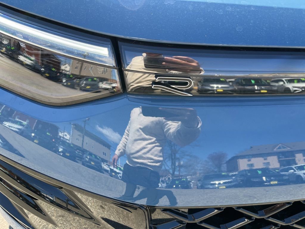 New 2026 Volkswagen Tiguan SE R-Line image 6