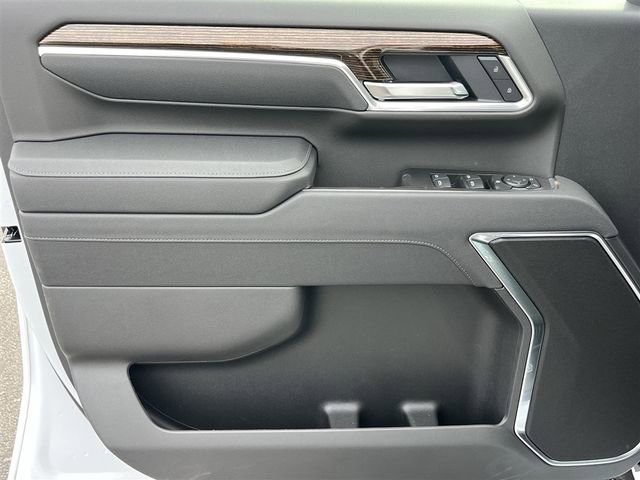 New 2025 GMC Sierra 2500 SLE w/ SLE Value Package; image 22