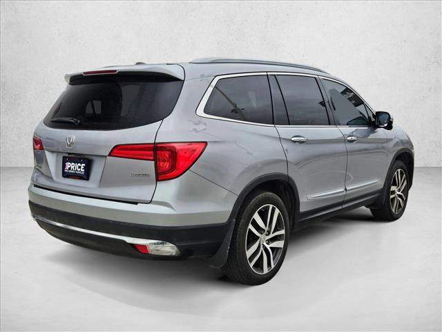 Used 2018 Honda Pilot Touring image 3