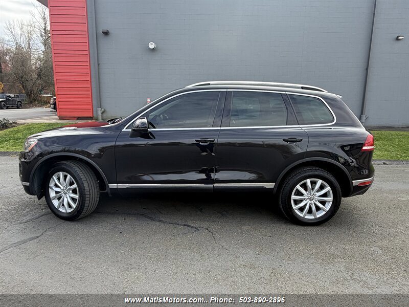 Used 2016 Volkswagen Touareg Sport AWD/4WD image 5