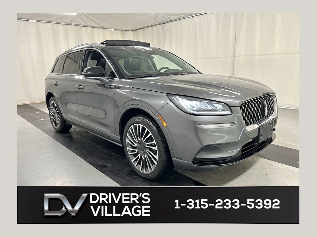 Used 2022 Lincoln Corsair Grand Touring image 1