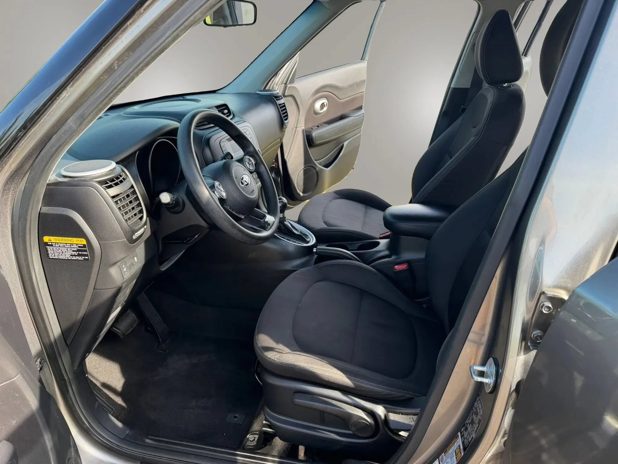 Used 2016 Kia Soul FWD image 12