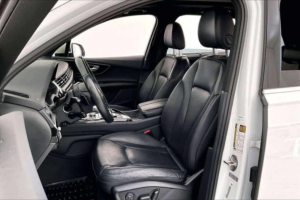 Used 2018 Audi Q7 3.0T Prestige w/ Prestige Package image 30