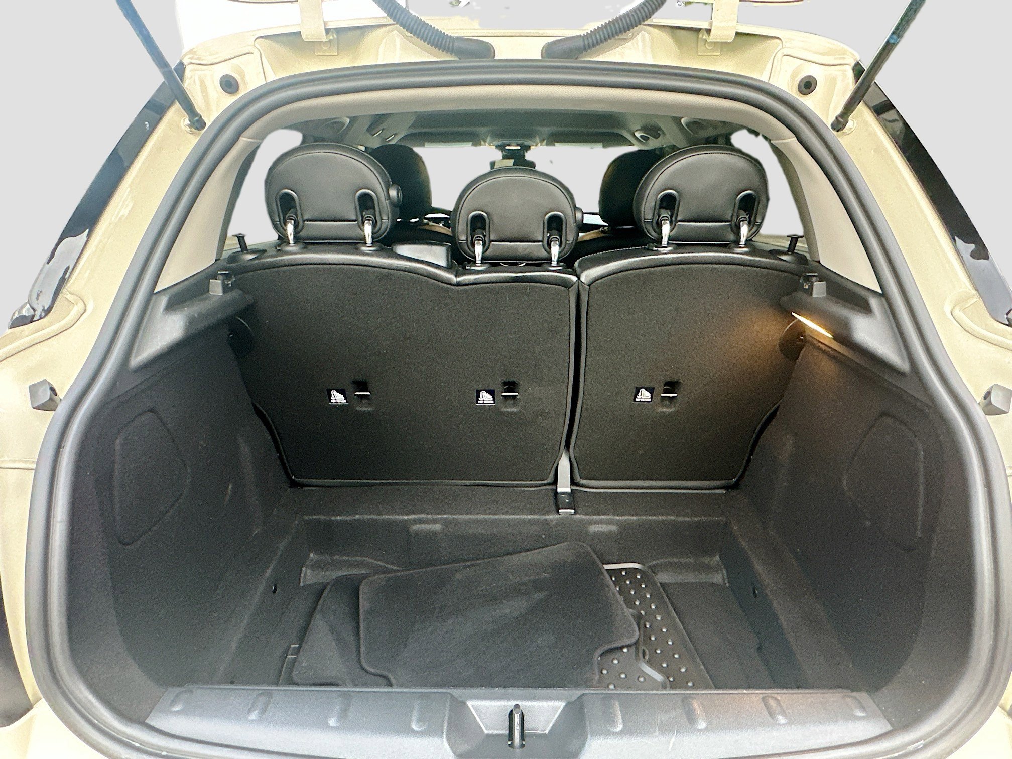 Used 2022 MINI Cooper 4-Door Hardtop image 23