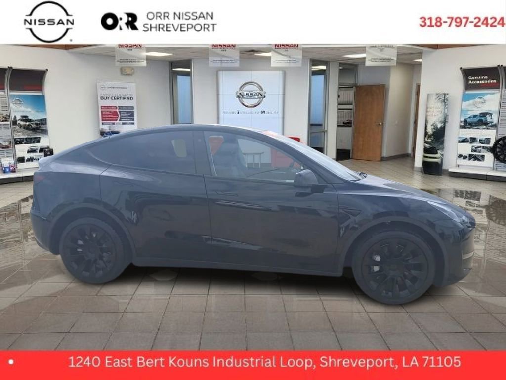 Used 2023 Tesla Model Y Long Range image 4