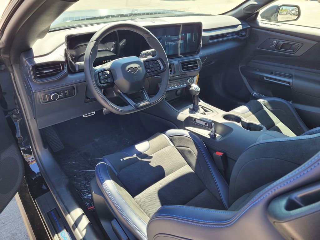 New 2025 Ford Mustang Dark Horse image 38