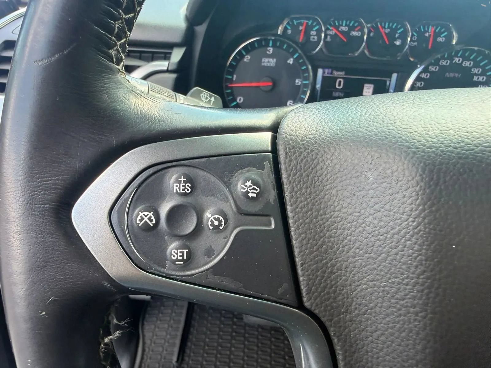 Used 2019 Chevrolet Suburban LT AWD/4WD image 18