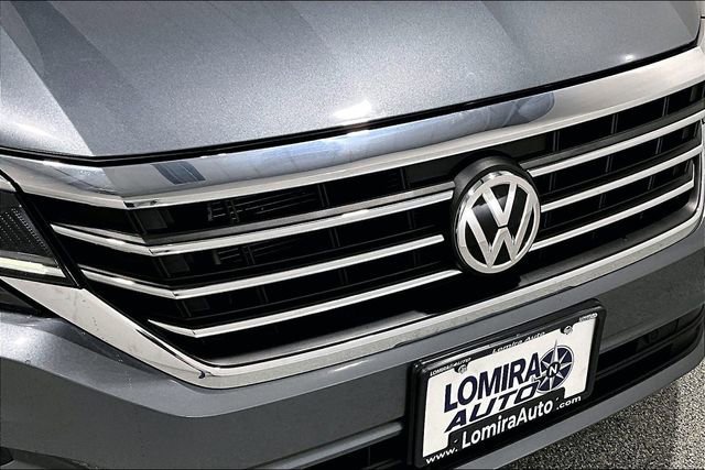 Used 2020 Volkswagen Passat 2.0T SEL image 34