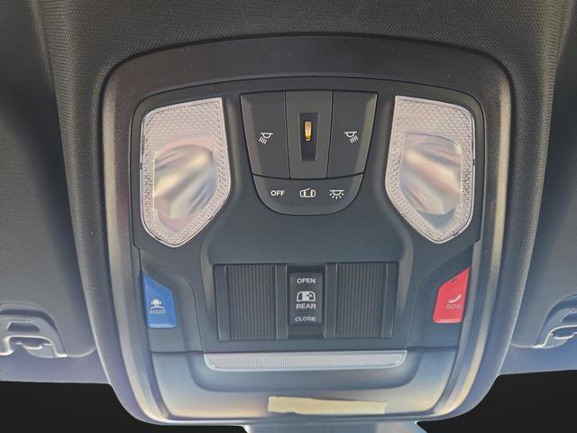 New 2026 RAM 1500 4x4 Crew Cab image 25