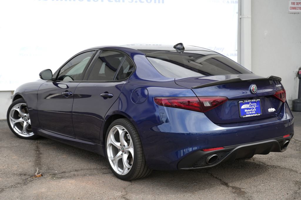 Used 2019 Alfa Romeo Giulia Ti Sport w/ Quick Order Package 22U Sport image 4