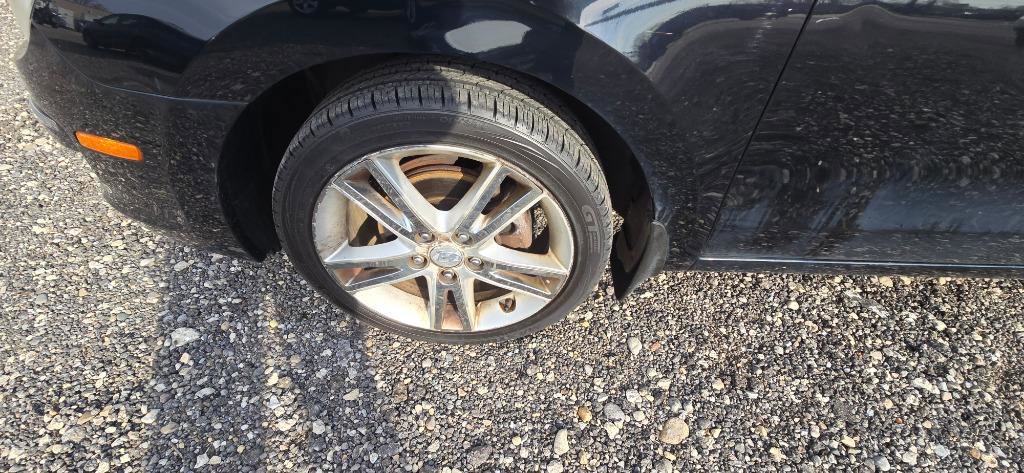 Used 2010 Hyundai Elantra SE FWD image 11