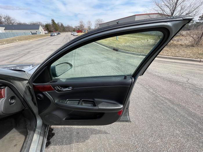 Used 2008 Chevrolet Impala LT image 30