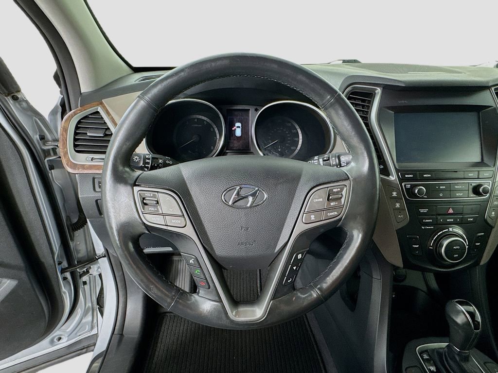 Used 2019 Hyundai Santa Fe XL FWD image 11
