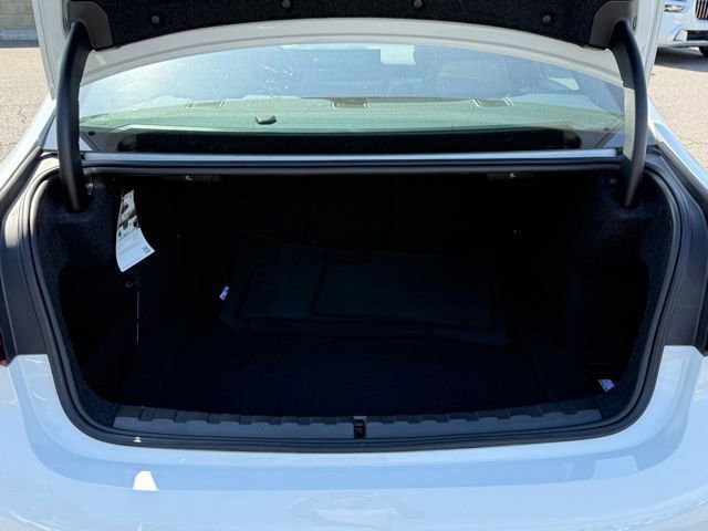 Used 2025 BMW 330i xDrive Sedan w/ M Sport Package image 15