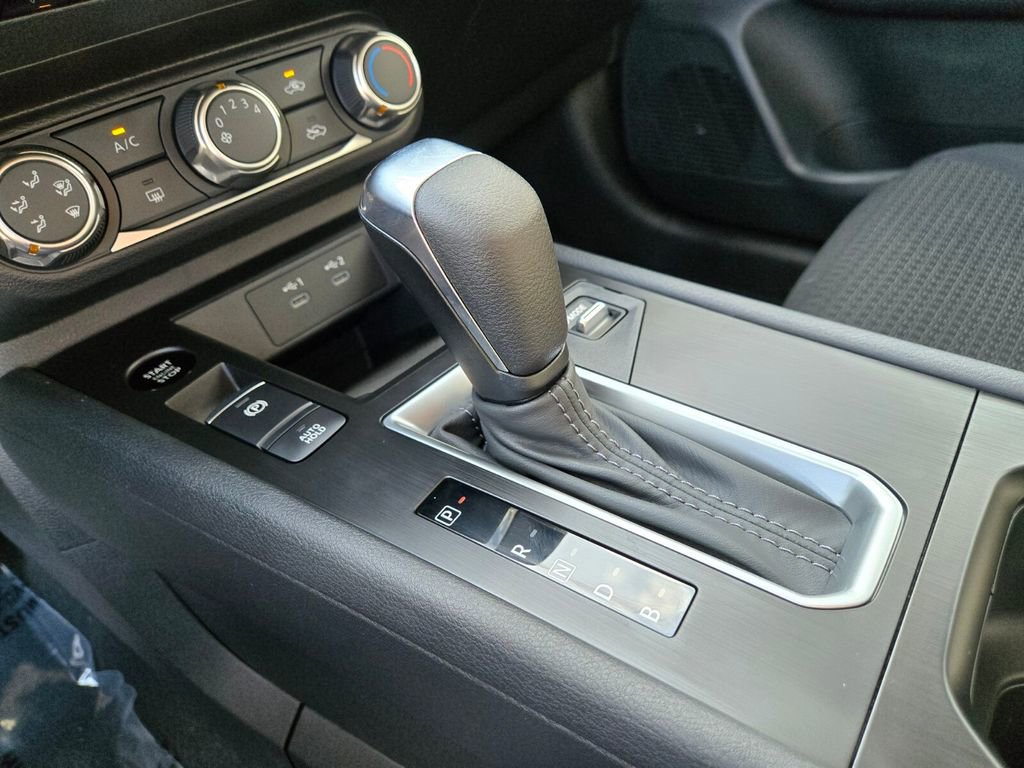 New 2026 Nissan Kicks S FWD image 12
