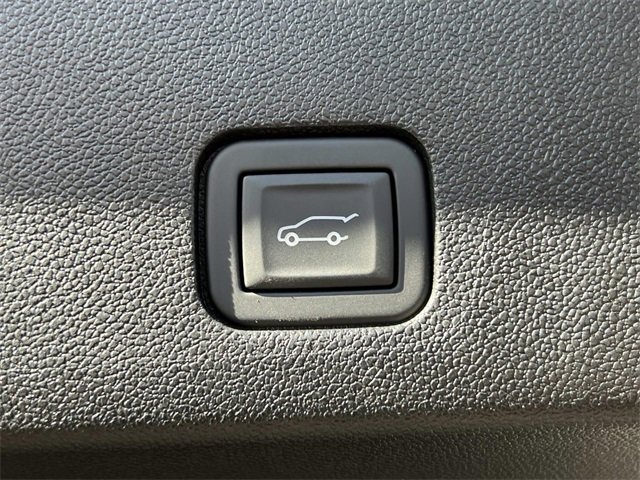 Certified 2023 Cadillac XT6 Premium Luxury image 11