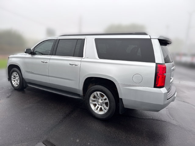 Used 2019 Chevrolet Suburban LT AWD/4WD image 3