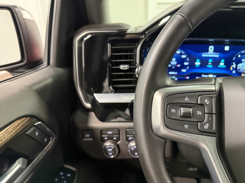 Used 2023 Chevrolet Silverado 1500 LT AWD/4WD image 74