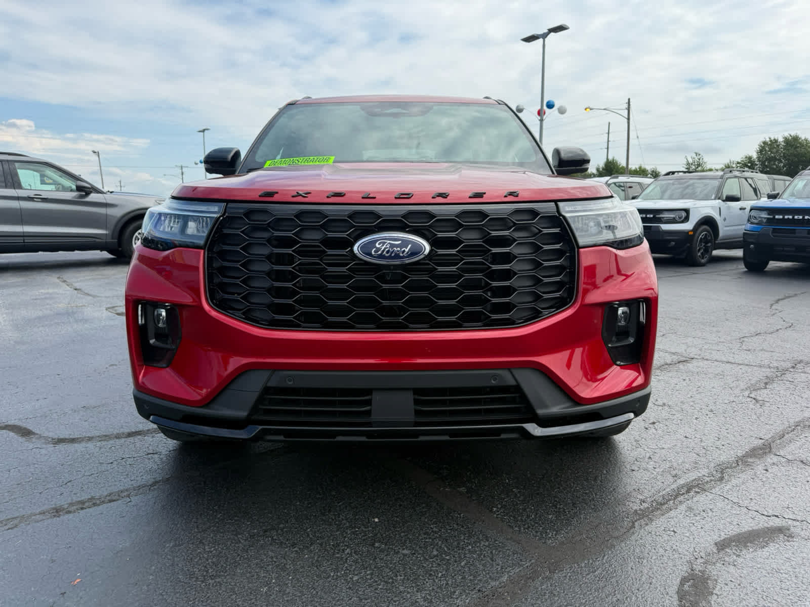 Used 2026 Ford Explorer ST-Line w/ ST-Line Street Pack AWD/4WD image 24