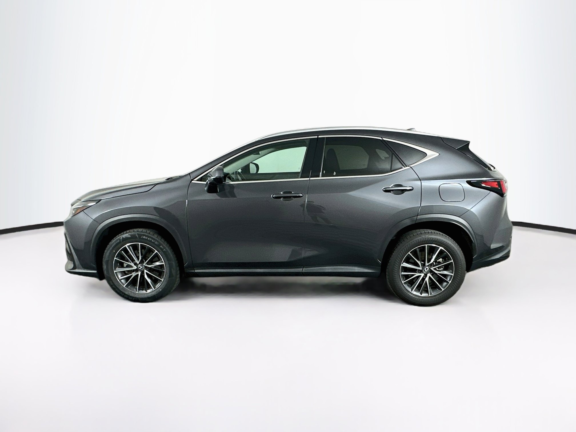 Used 2025 Lexus NX 250 FWD w/ Premium Package image 4