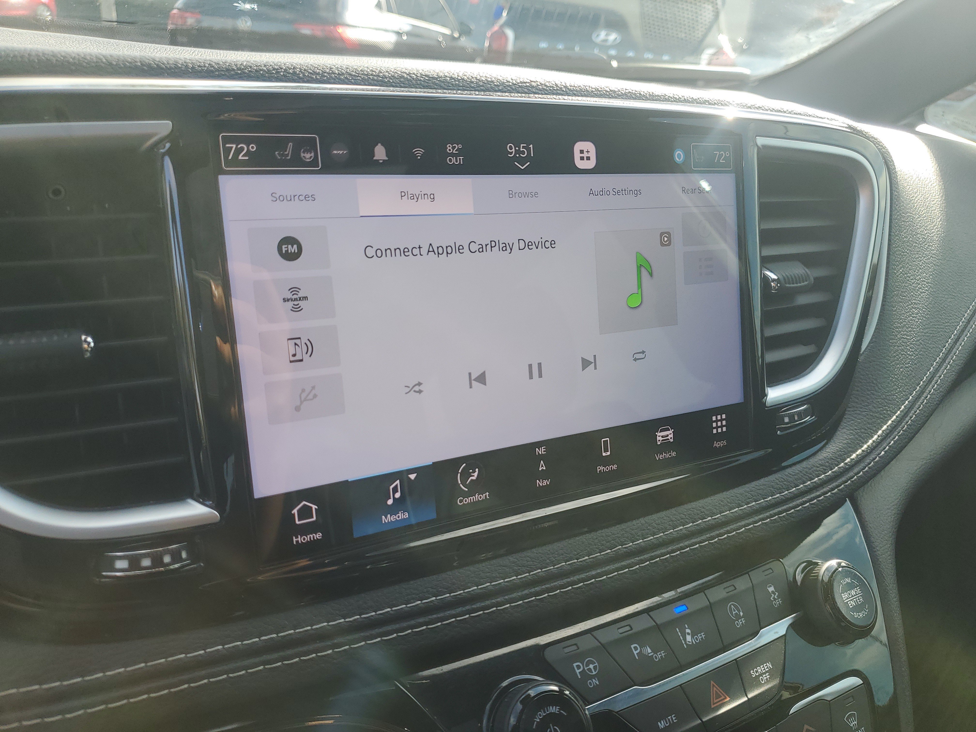 Used 2022 Chrysler Pacifica Limited w/ Uconnect Theater Family Group AWD/4WD image 20