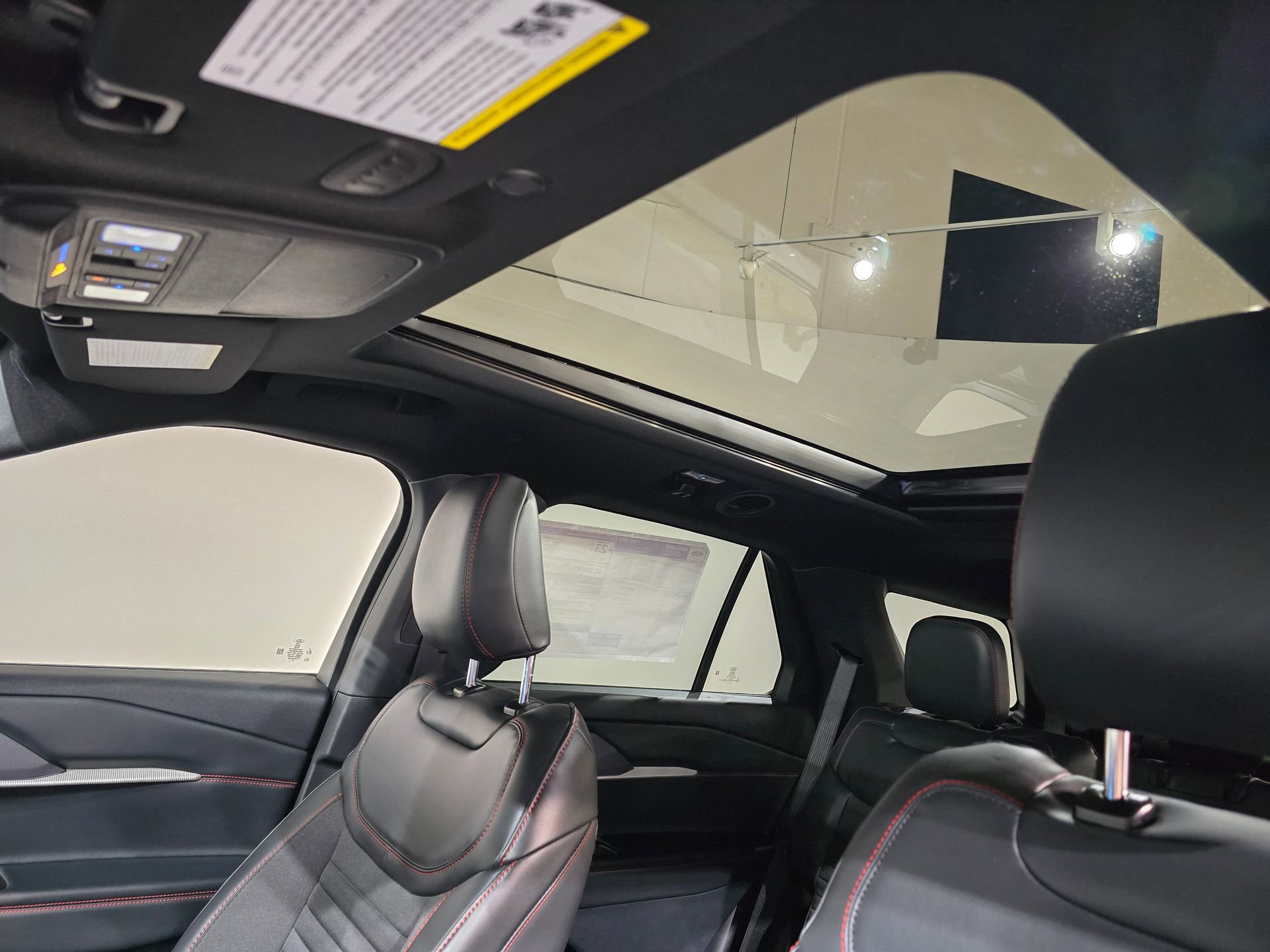 New 2026 Ford Explorer ST-Line w/ ST-Line Street Pack image 27