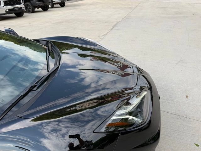 Used 2021 Chevrolet Corvette Stingray Coupe w/ Z51 Performance Package RWD image 97