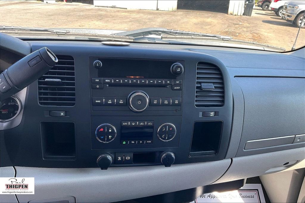 Used 2011 GMC Sierra 2500 SLE w/ SLE Preferred Package image 21