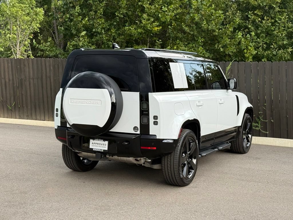 Certified 2026 Land Rover Defender 110 X-Dynamic SE AWD/4WD image 5
