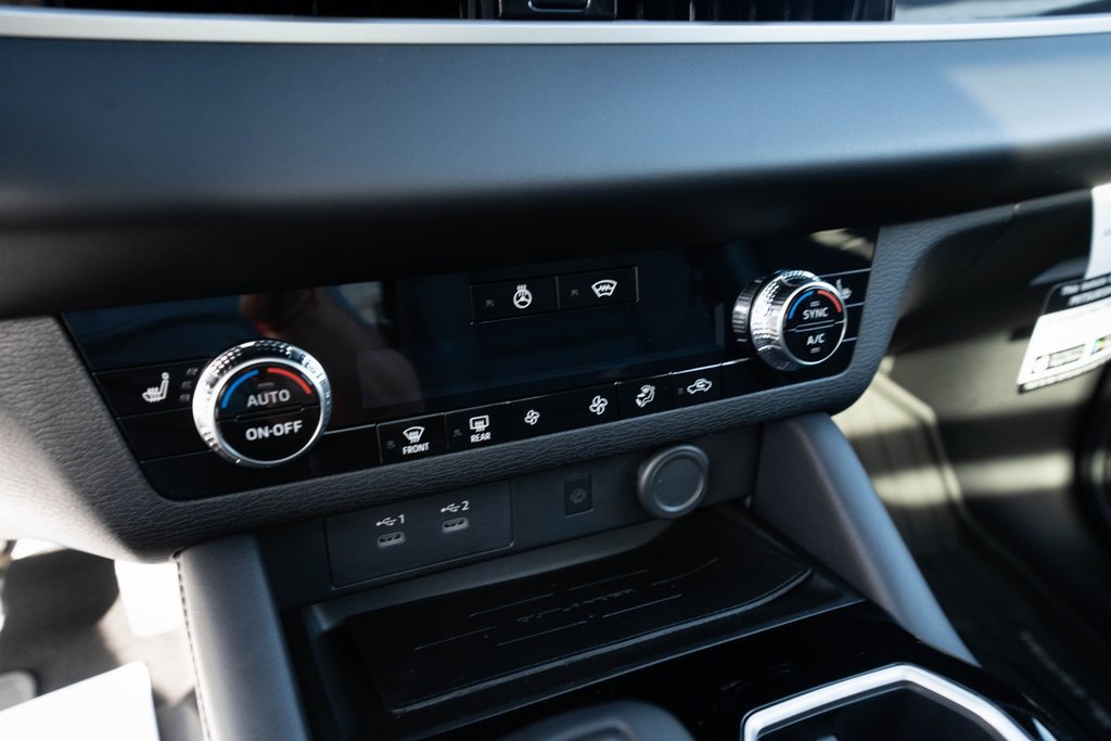 New 2026 Mitsubishi Outlander LE AWD/4WD image 31