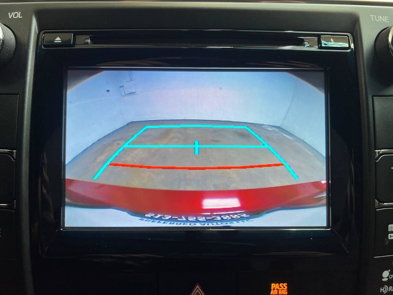 Used 2015 Toyota Camry SE w/ Moonroof Package FWD image 19